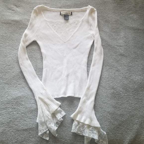 90's Bell Sleeve Sweater - Picture 1 of 7